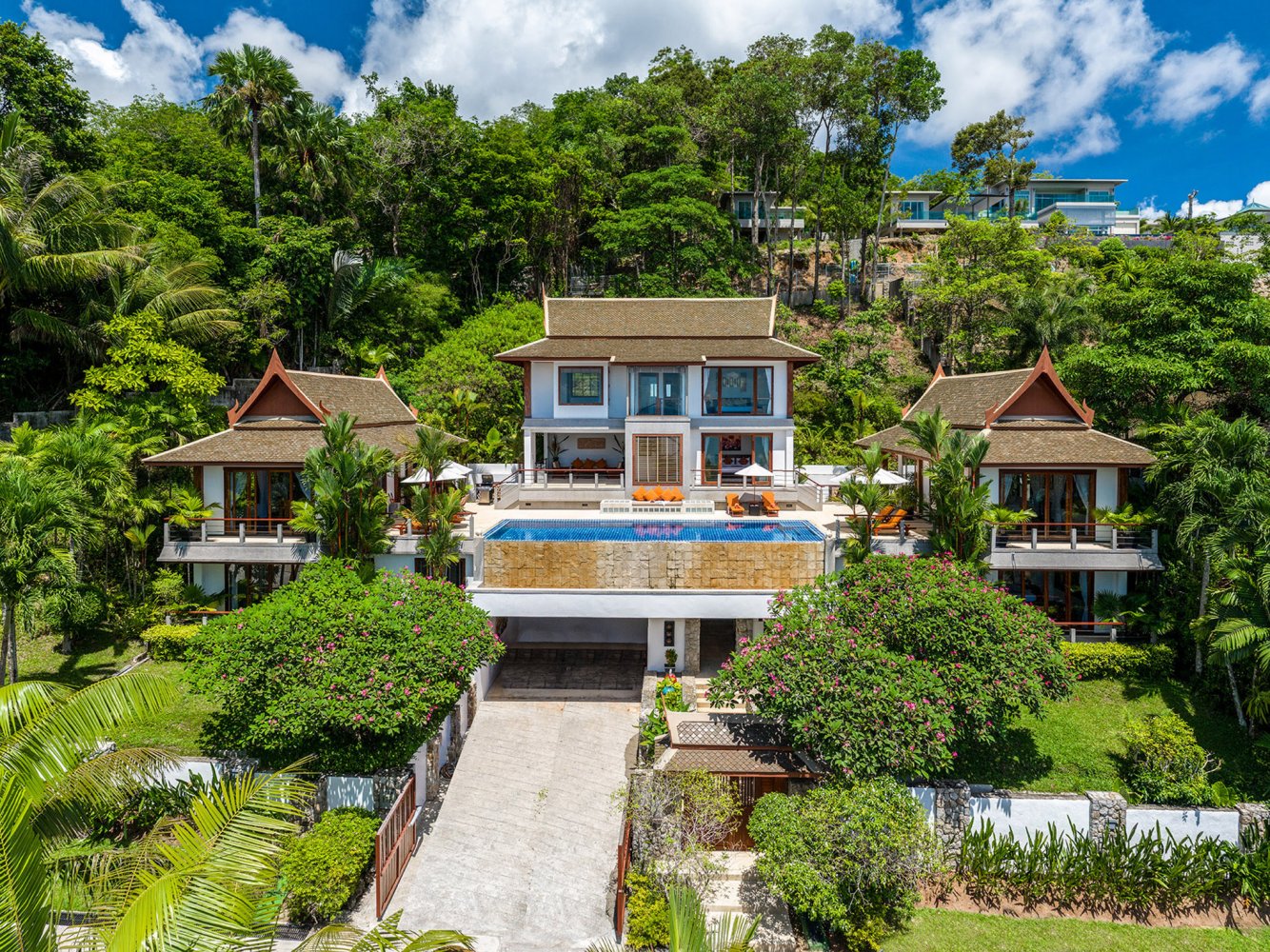 Property image - full photo 4