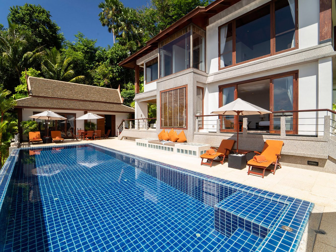 Property image - full photo 3