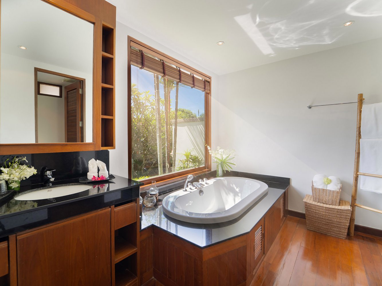 Property image - full photo 30