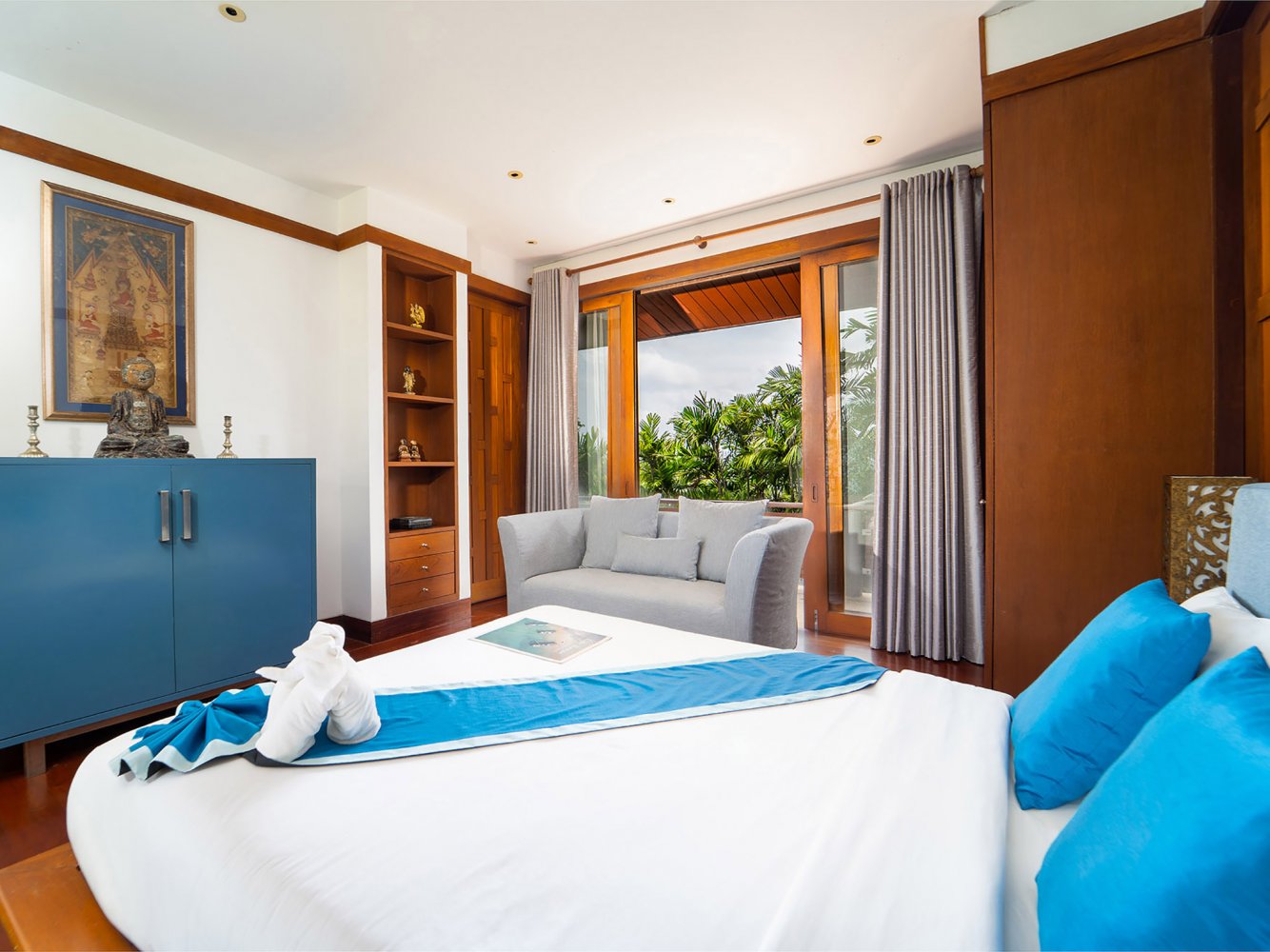 Property image - full photo 16