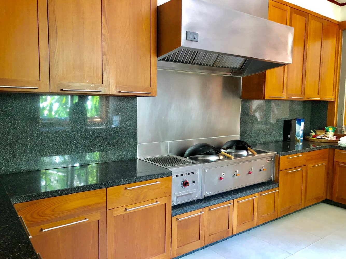 Property image - full photo 32