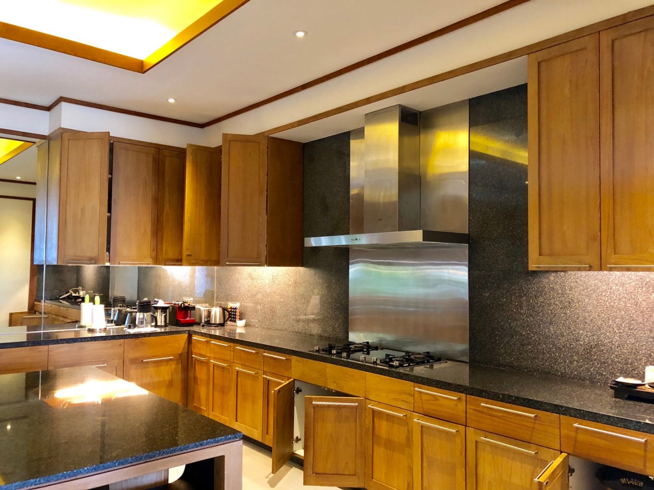 Property image - full photo 34