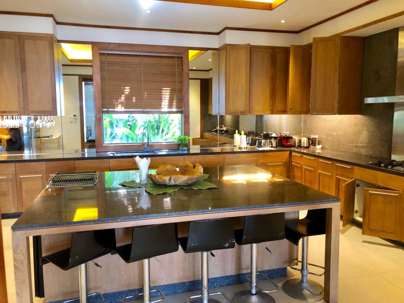 Property image - full photo 33