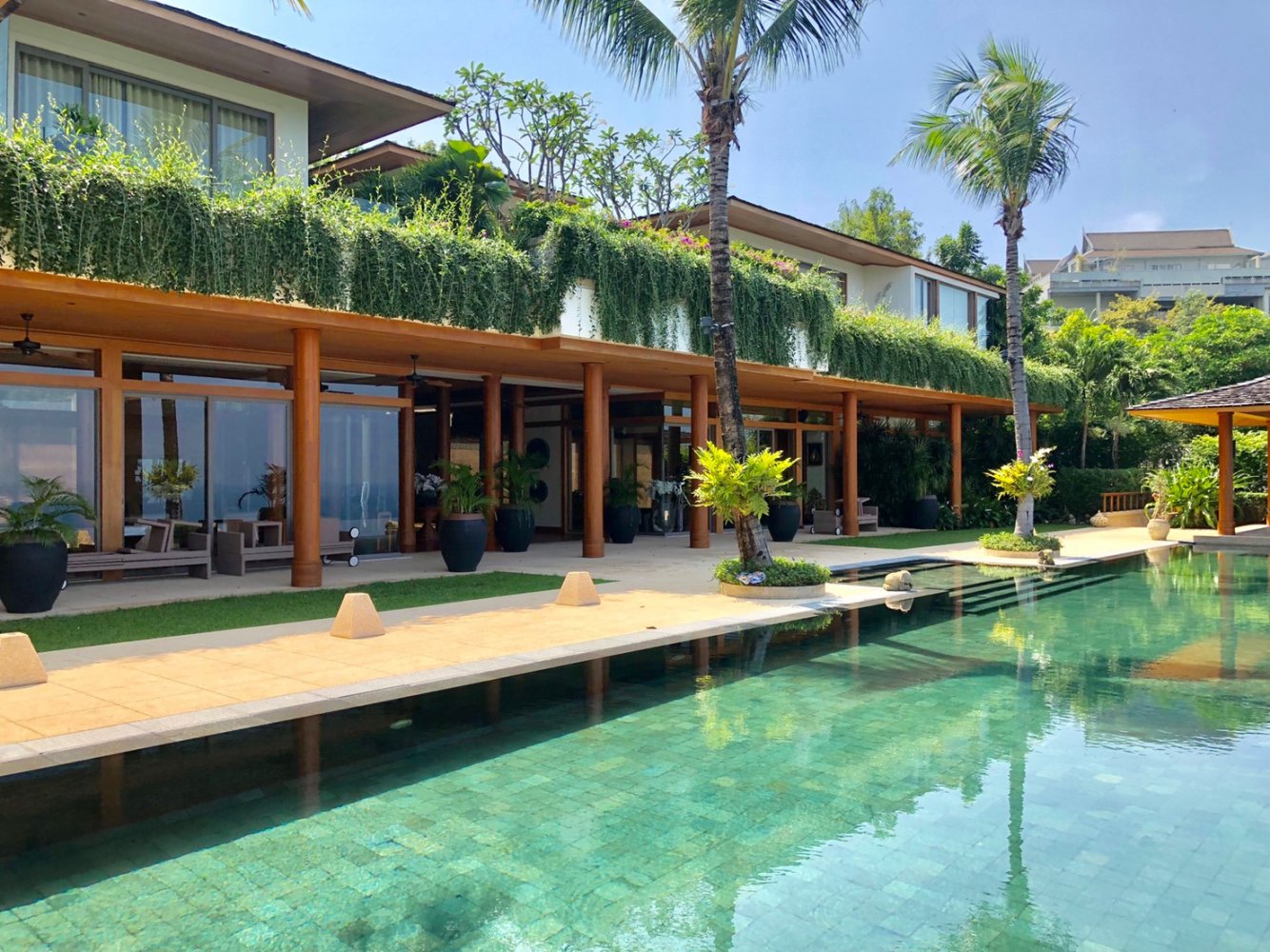 Property image - full photo 4
