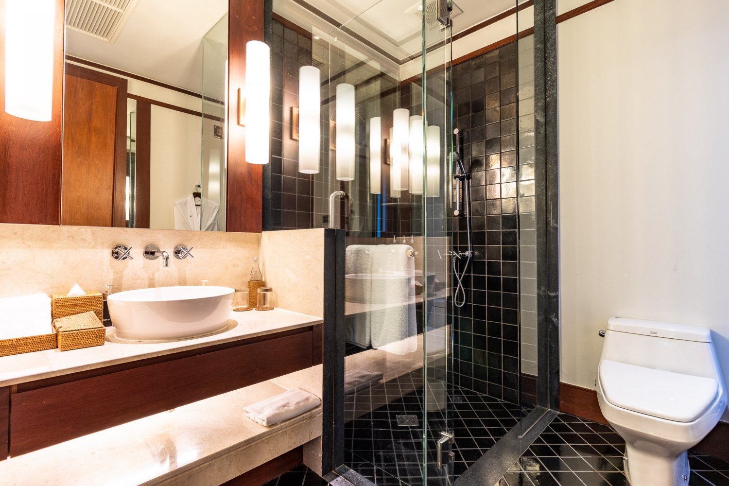 Property image - full photo 12