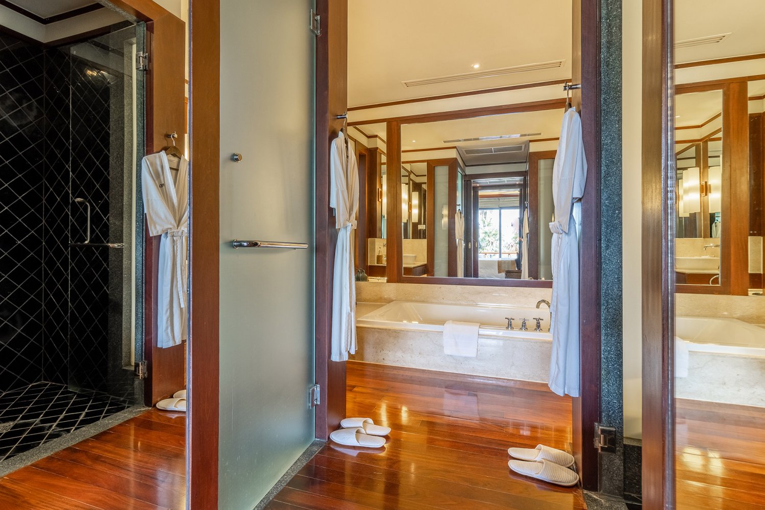 Property image - full photo 15