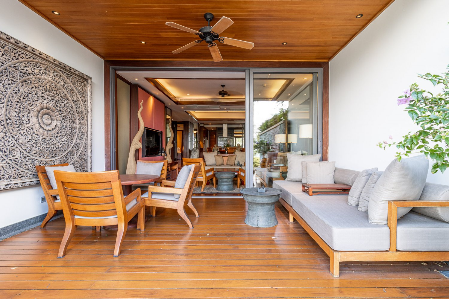 Property image - full photo 3