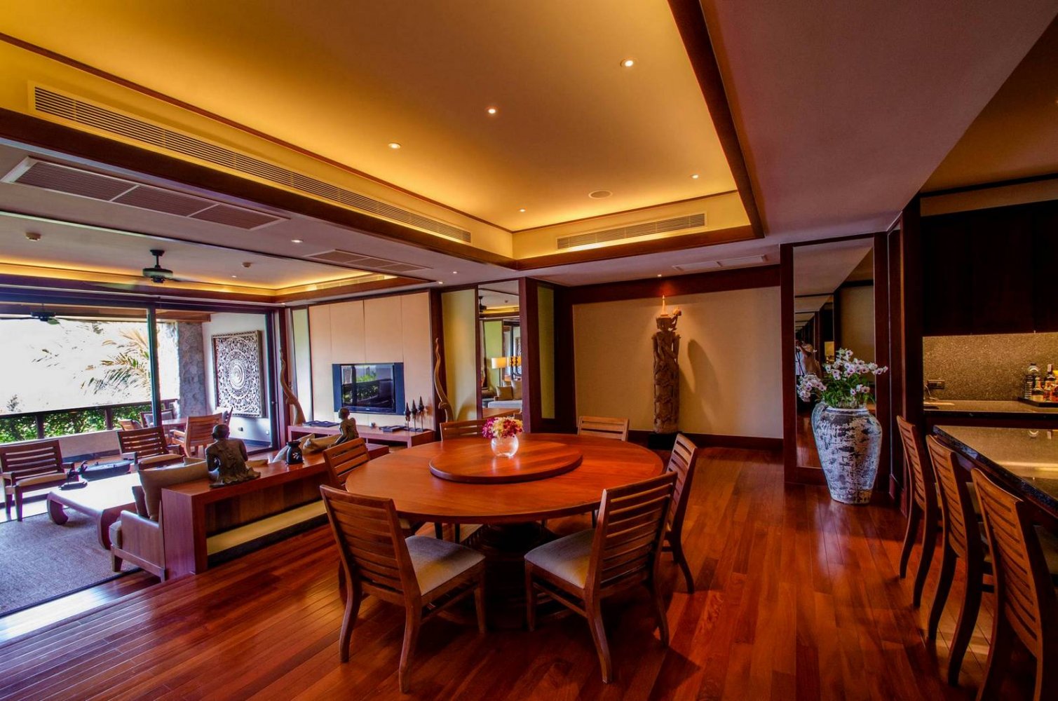 Property image - full photo 6