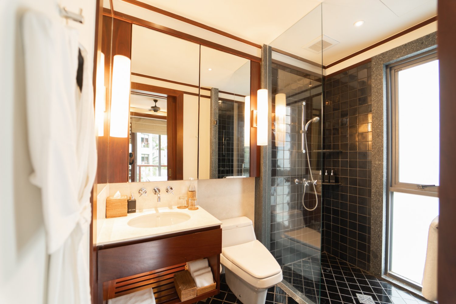 Property image - full photo 18