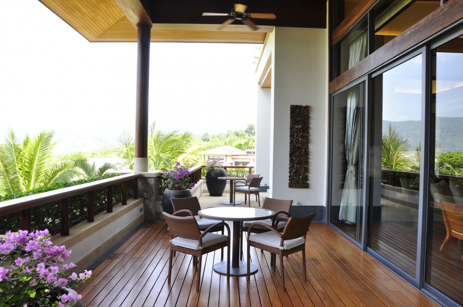 Property image - full photo 2