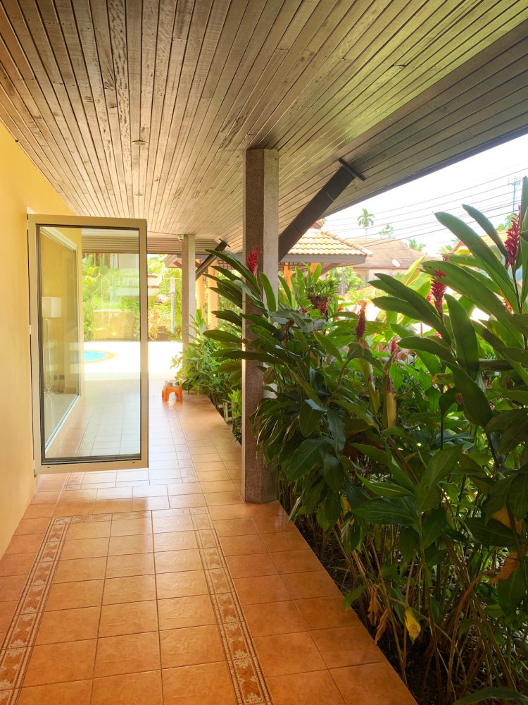 Property image - full photo 17