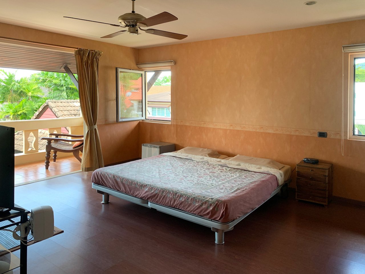 Property image - full photo 34