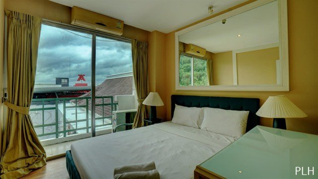 Property image - full photo 3