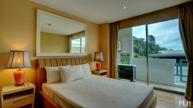 Property image - full photo 4