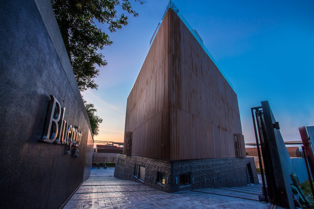 Property image - full photo 12