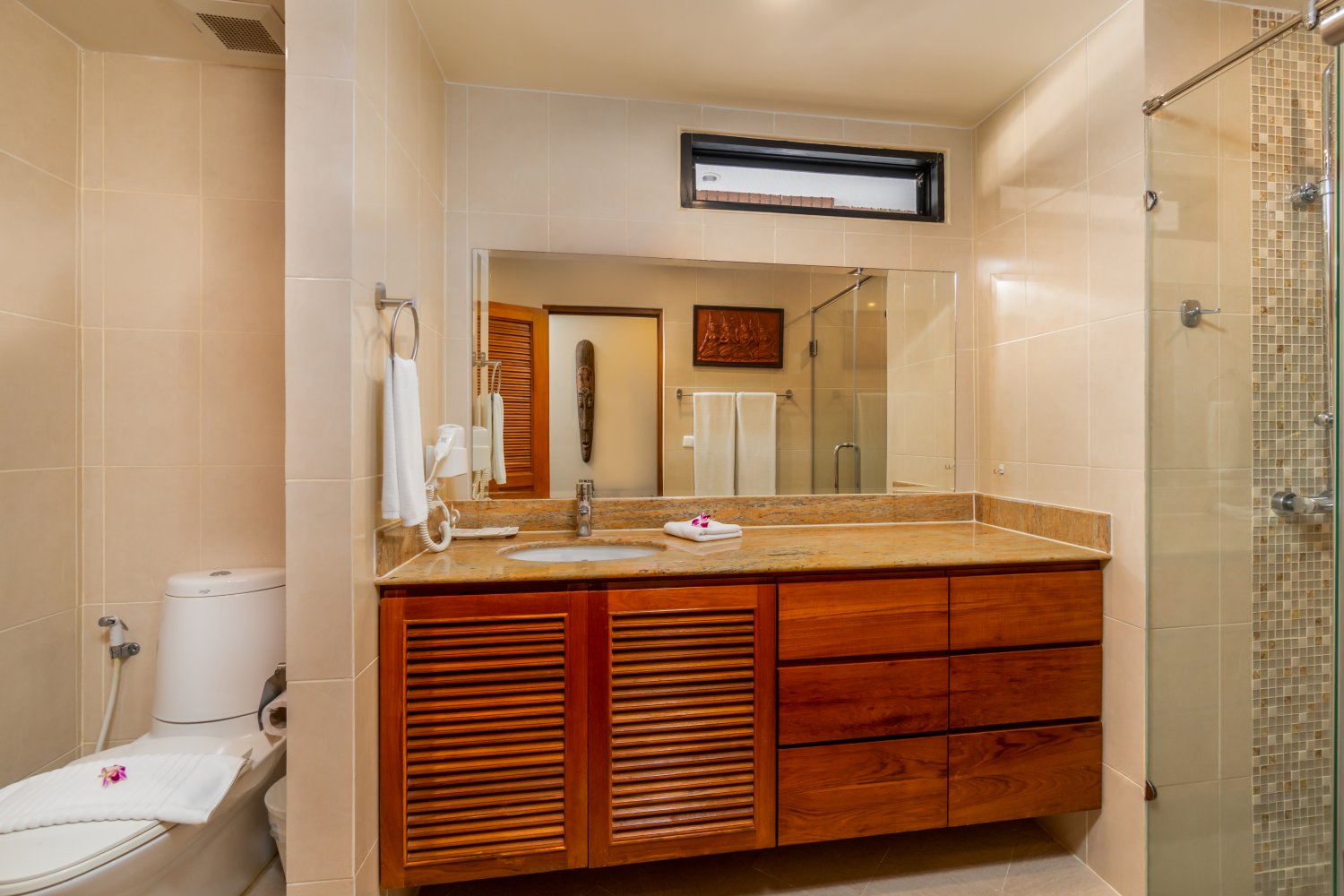 Property image - full photo 10