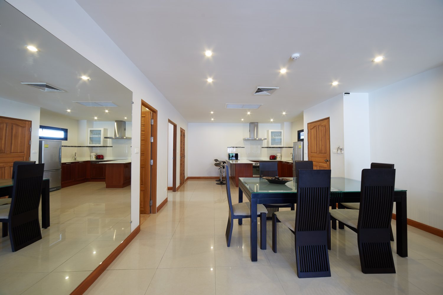 Property image - full photo 6