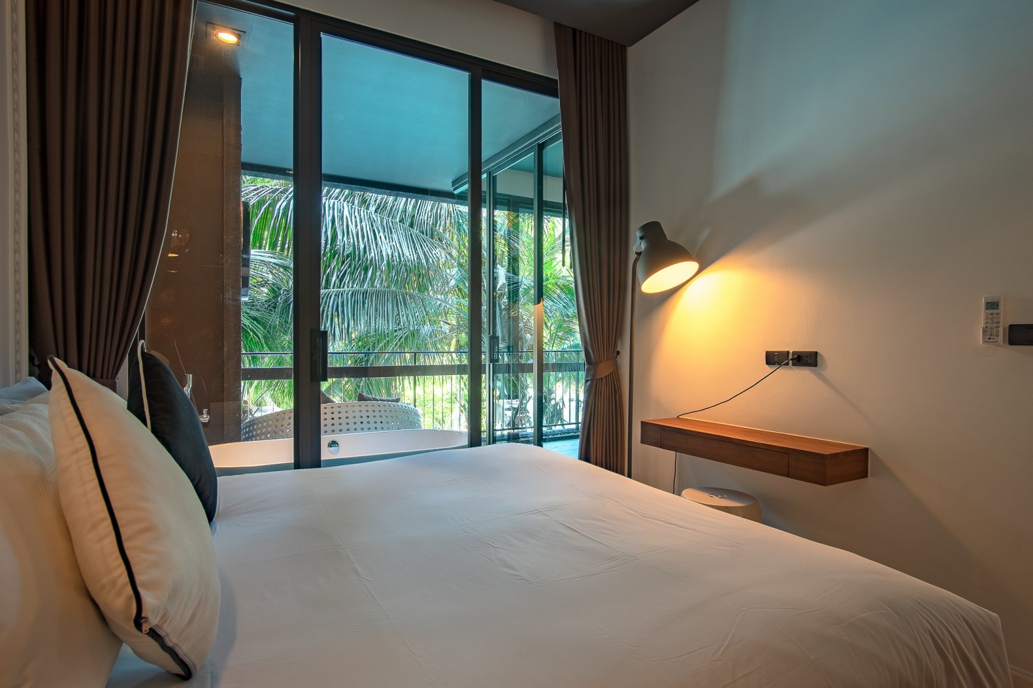 Property image - full photo 13