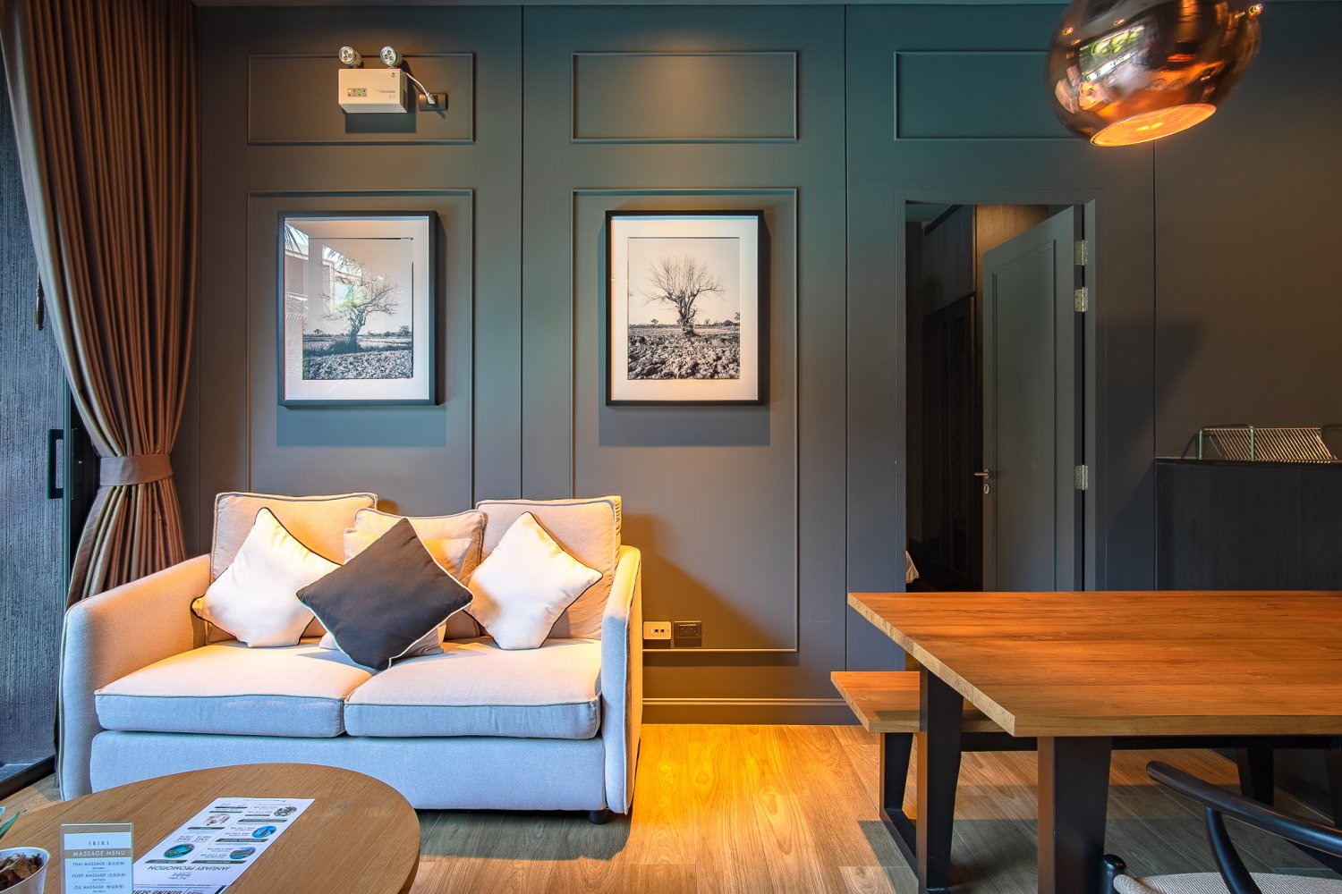 Property image - full photo 3