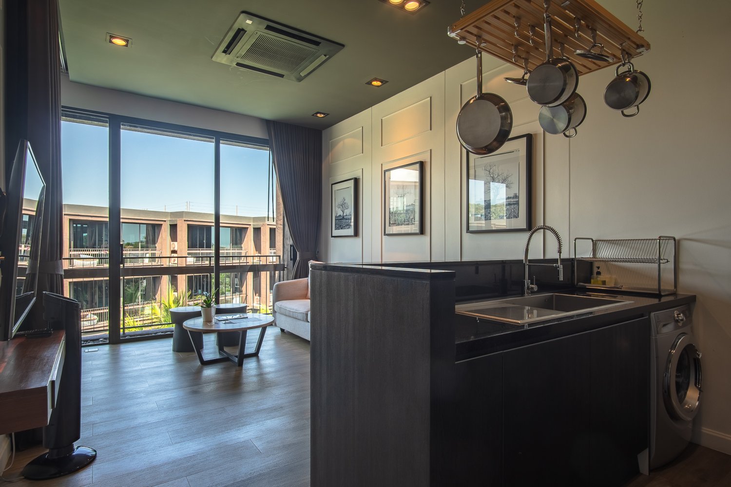 Property image - full photo 8