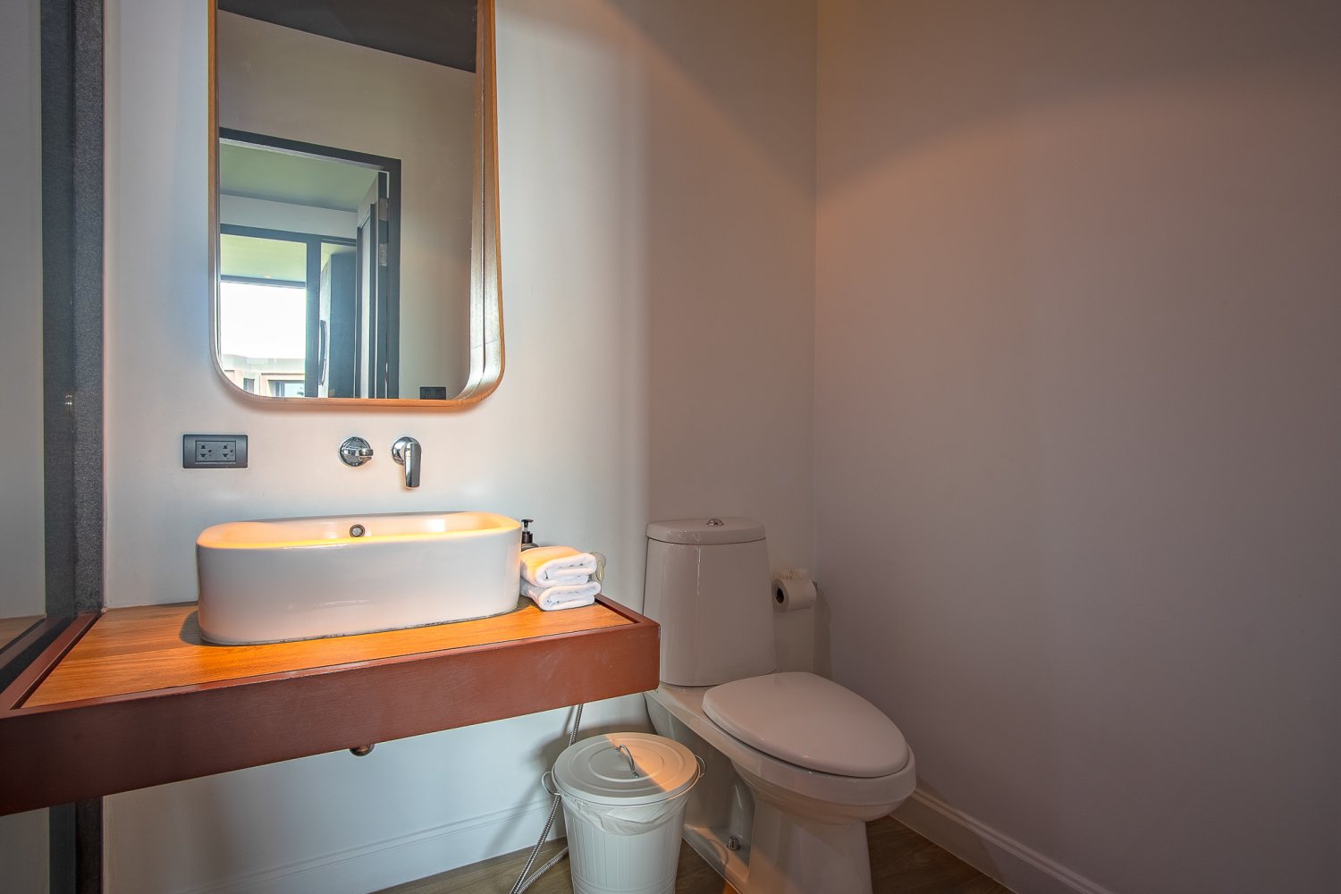 Property image - full photo 15