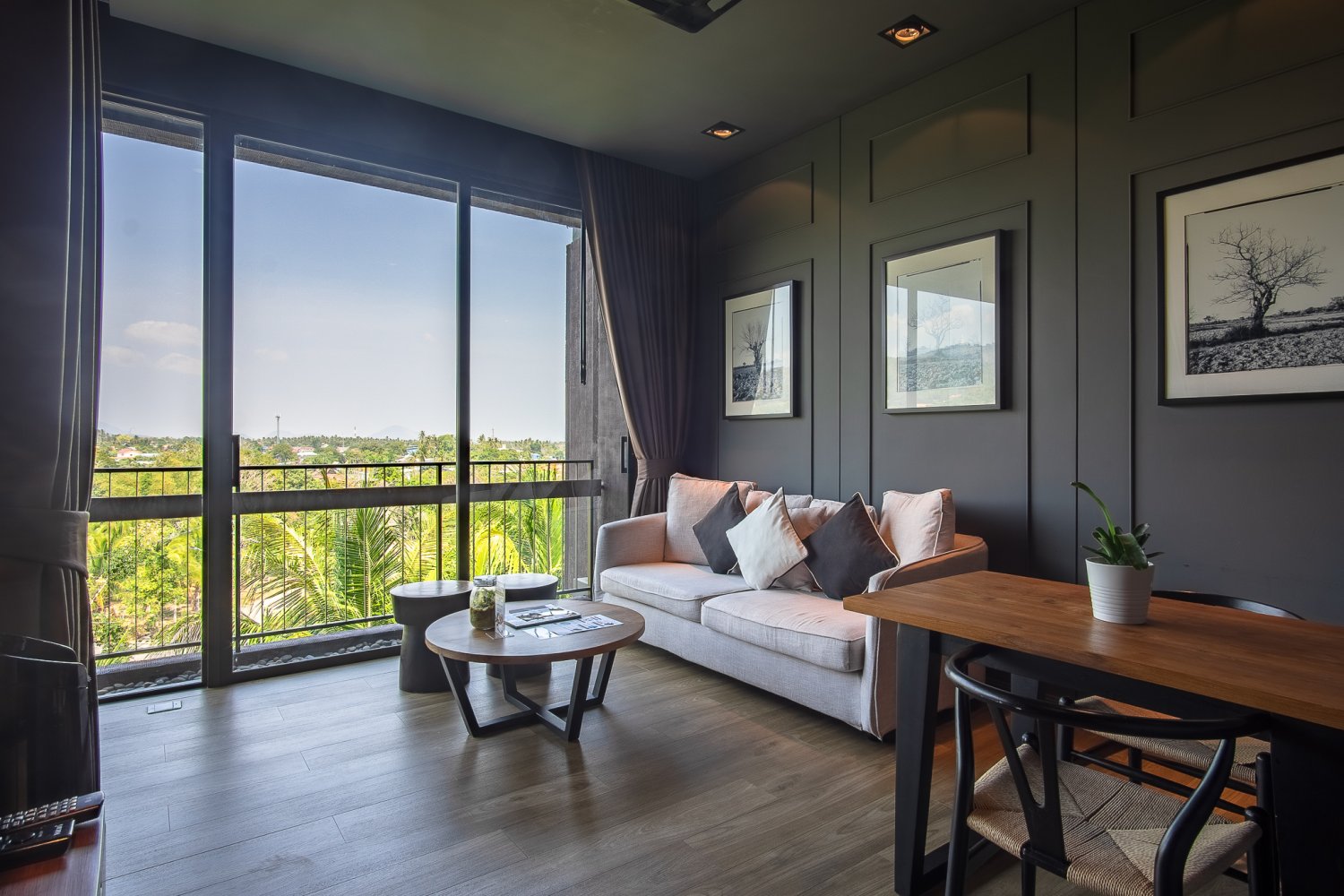 Property image - full photo 8