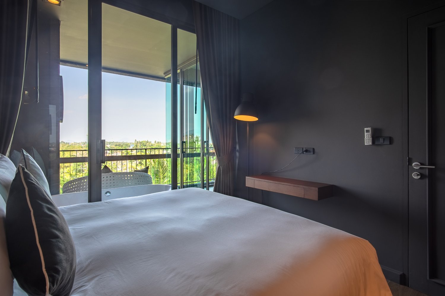 Property image - full photo 16