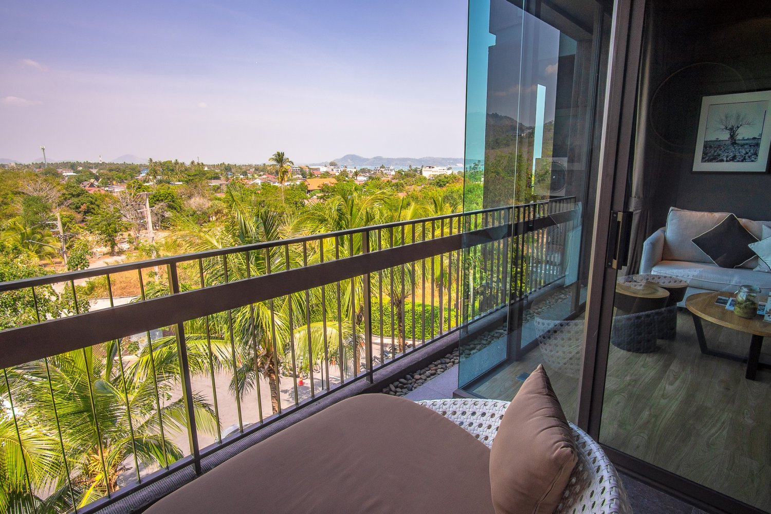 Property image - full photo 2