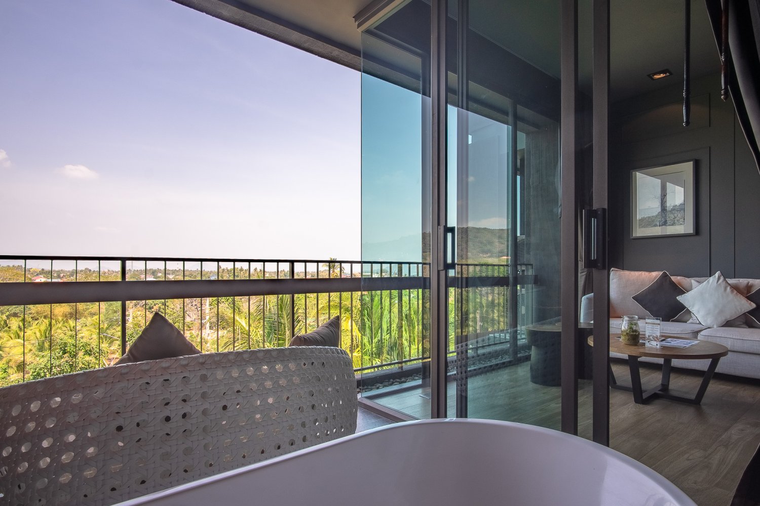 Property image - full photo 4