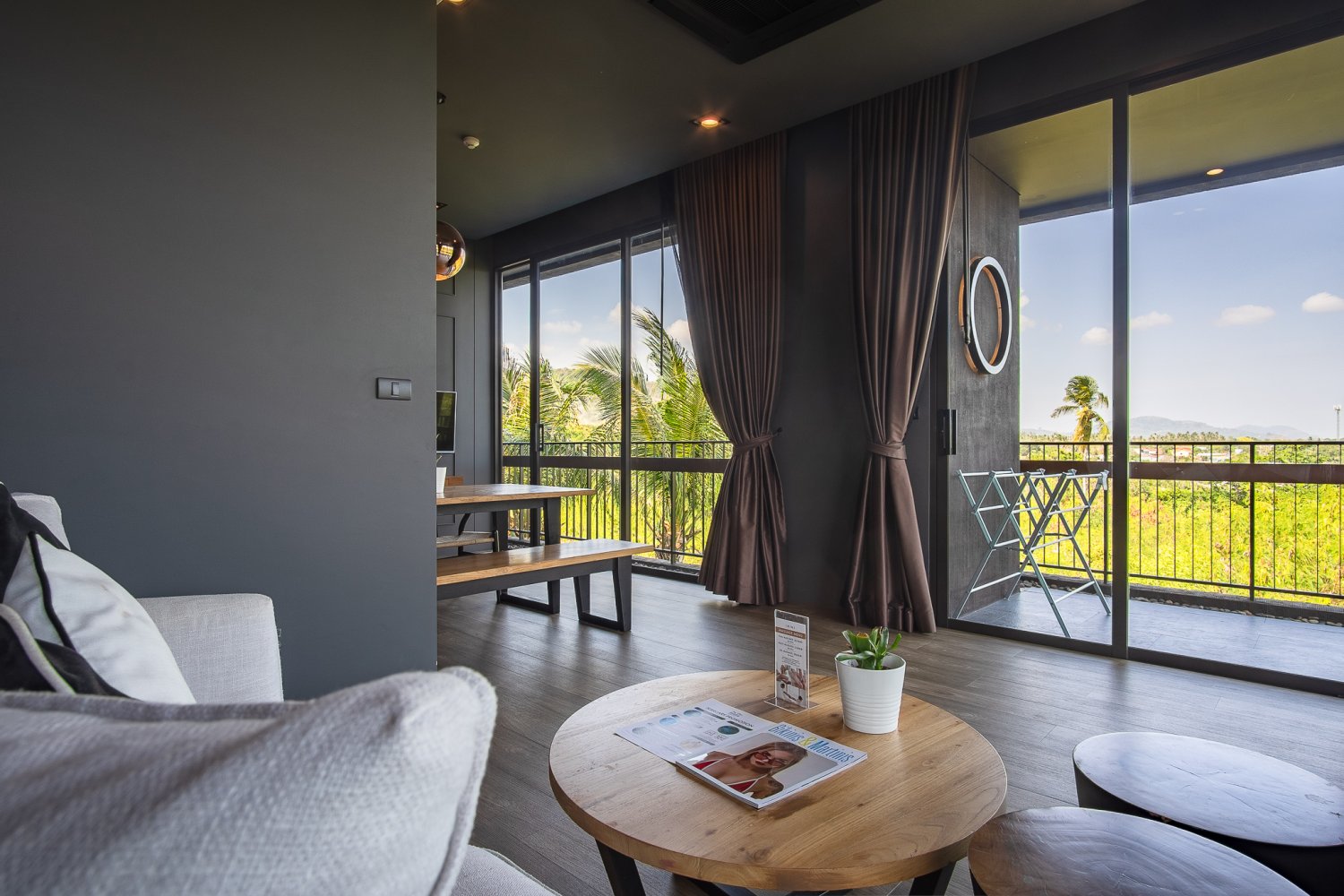 Property image - full photo 5