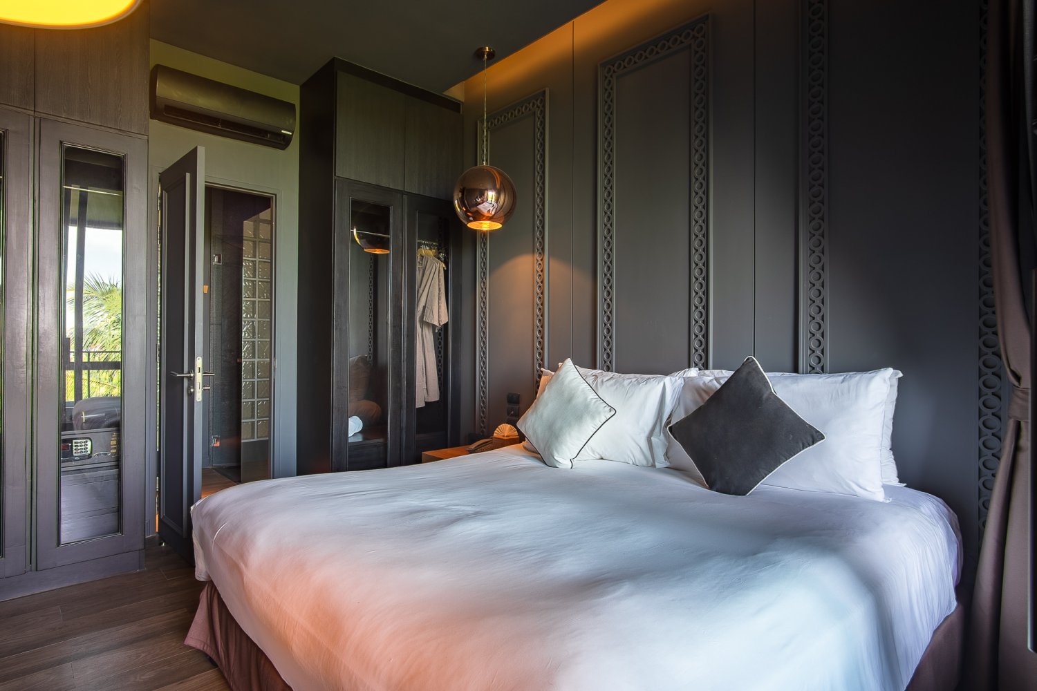 Property image - full photo 18