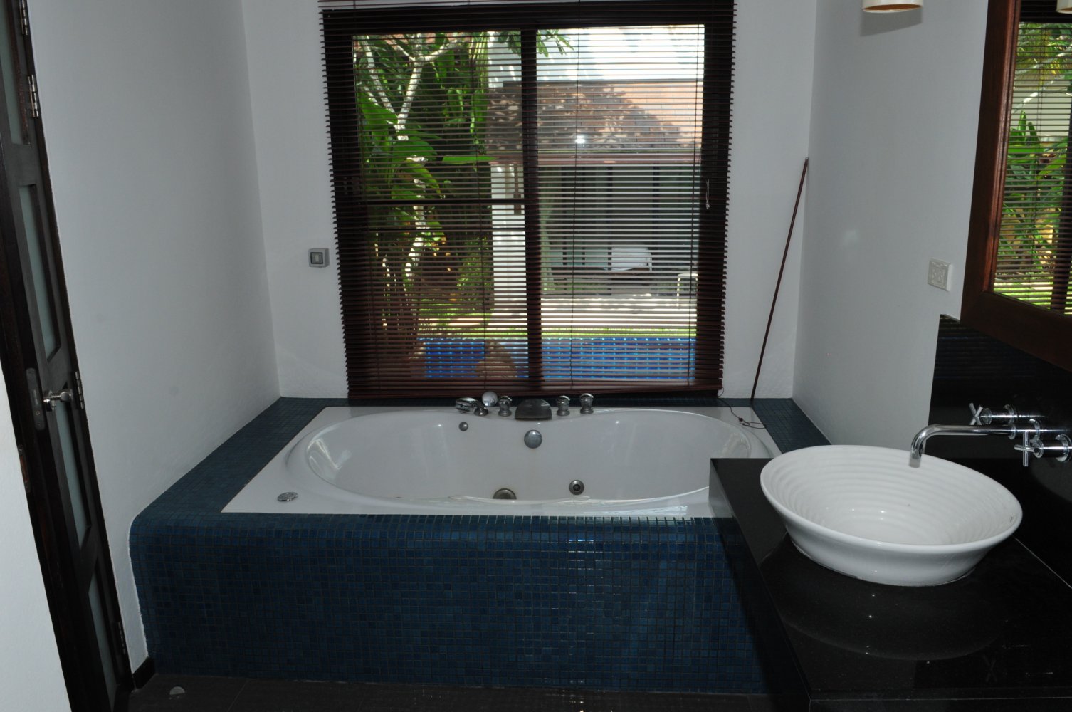 Property image - full photo 27