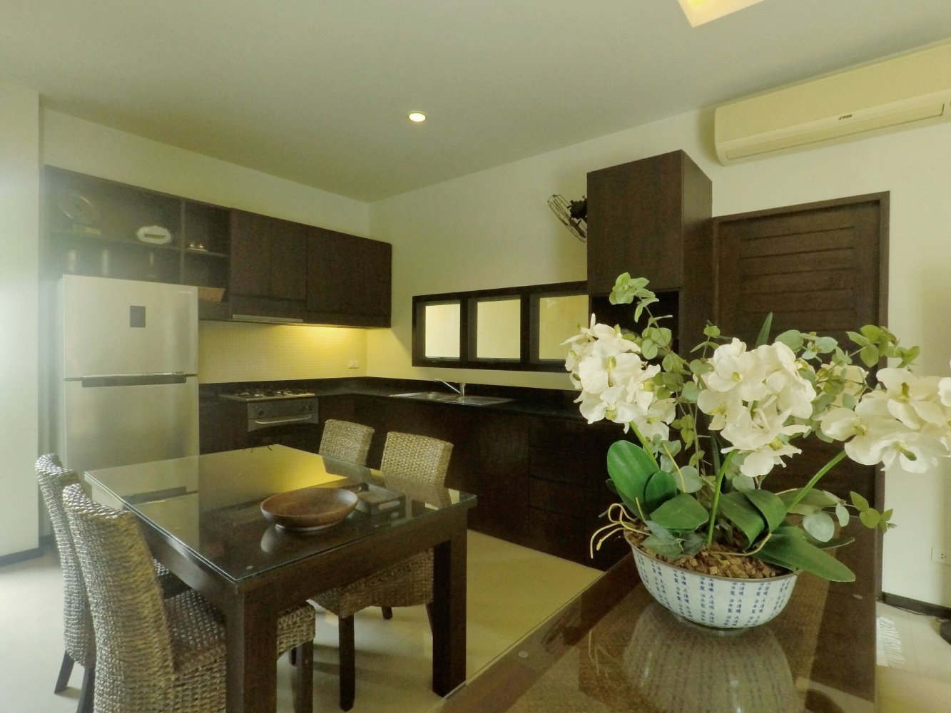 Property image - full photo 9