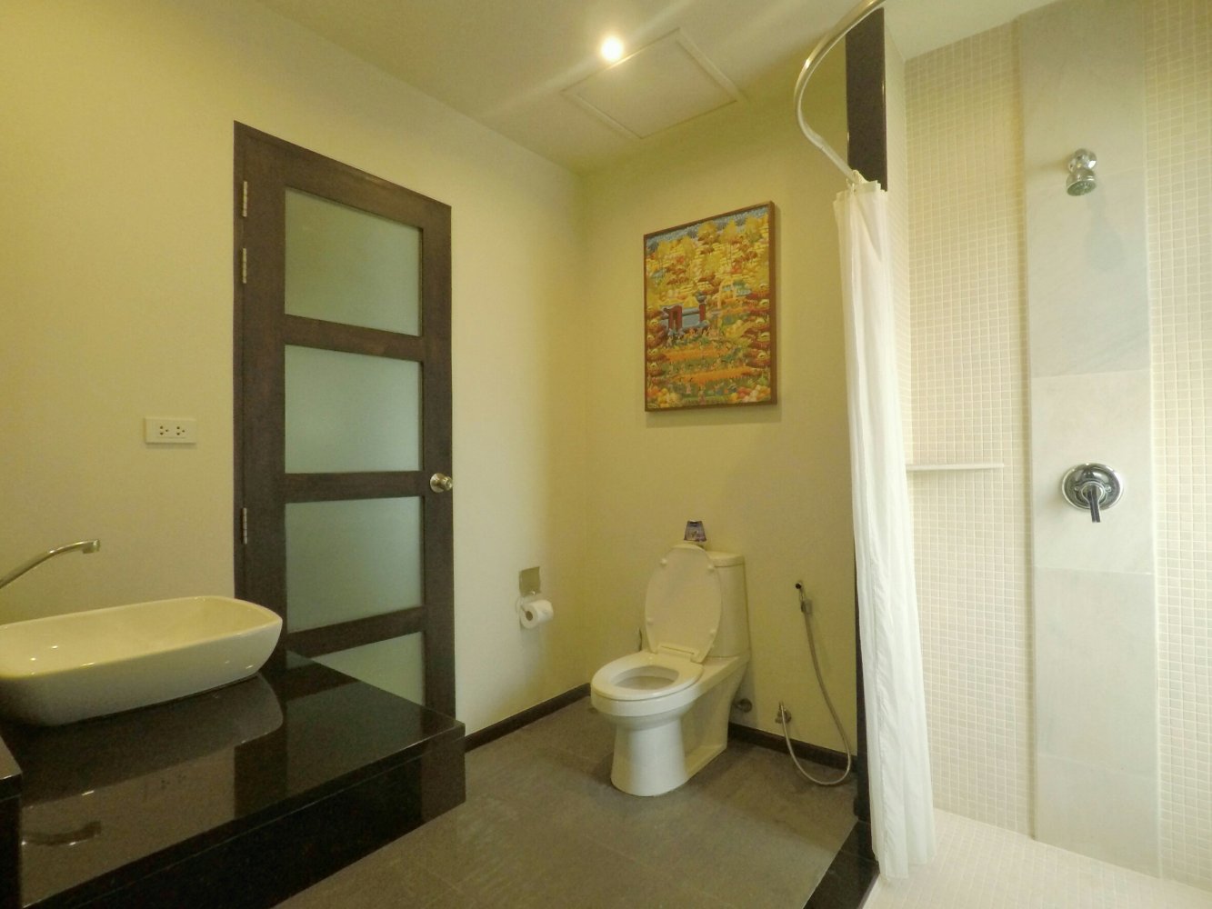 Property image - full photo 11