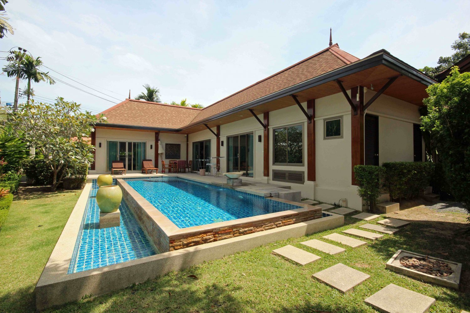Property image - full photo 1