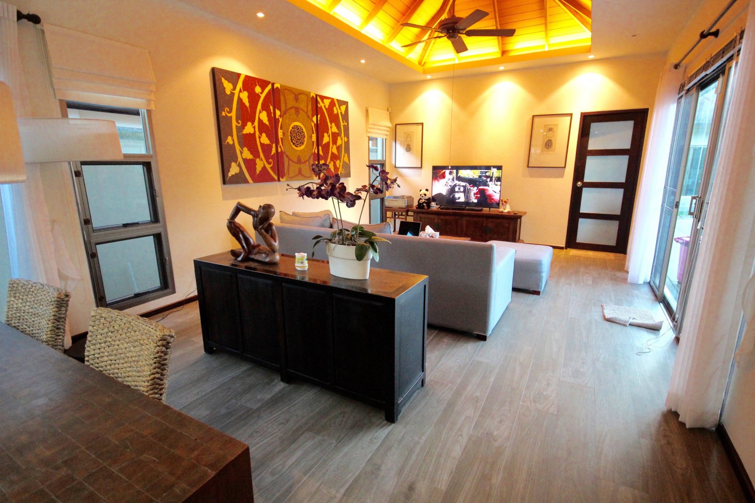 Property image - full photo 10
