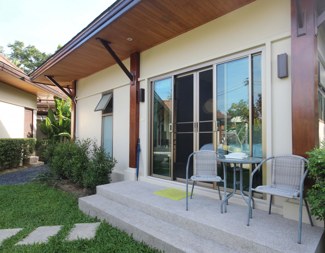 Property image - full photo 4