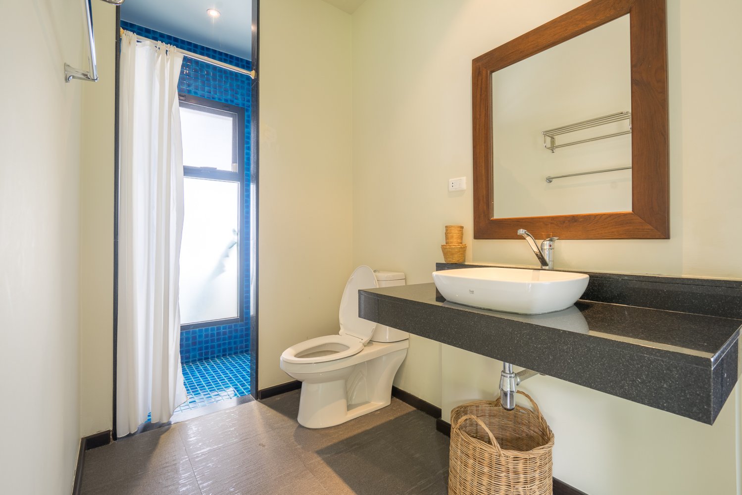 Property image - full photo 22