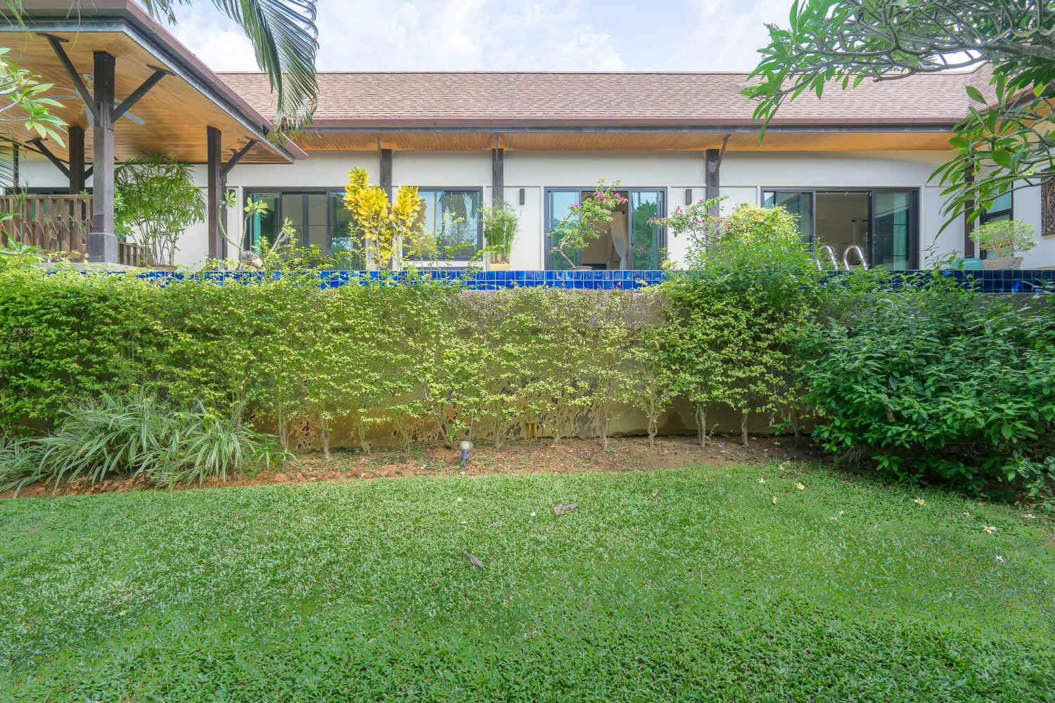 Property image - full photo 6