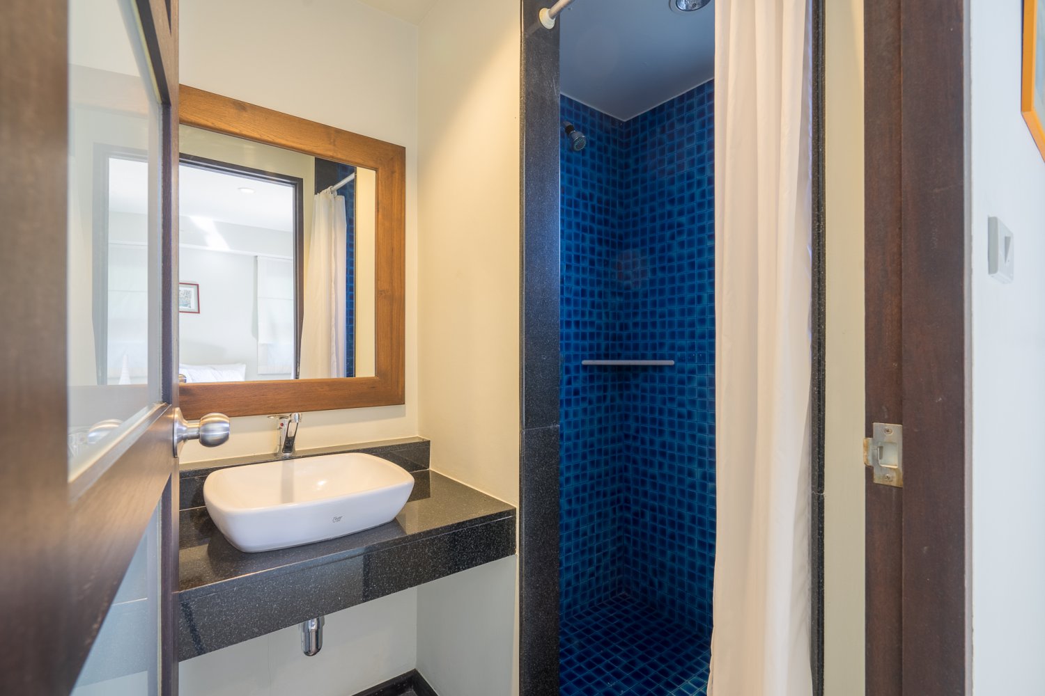Property image - full photo 32