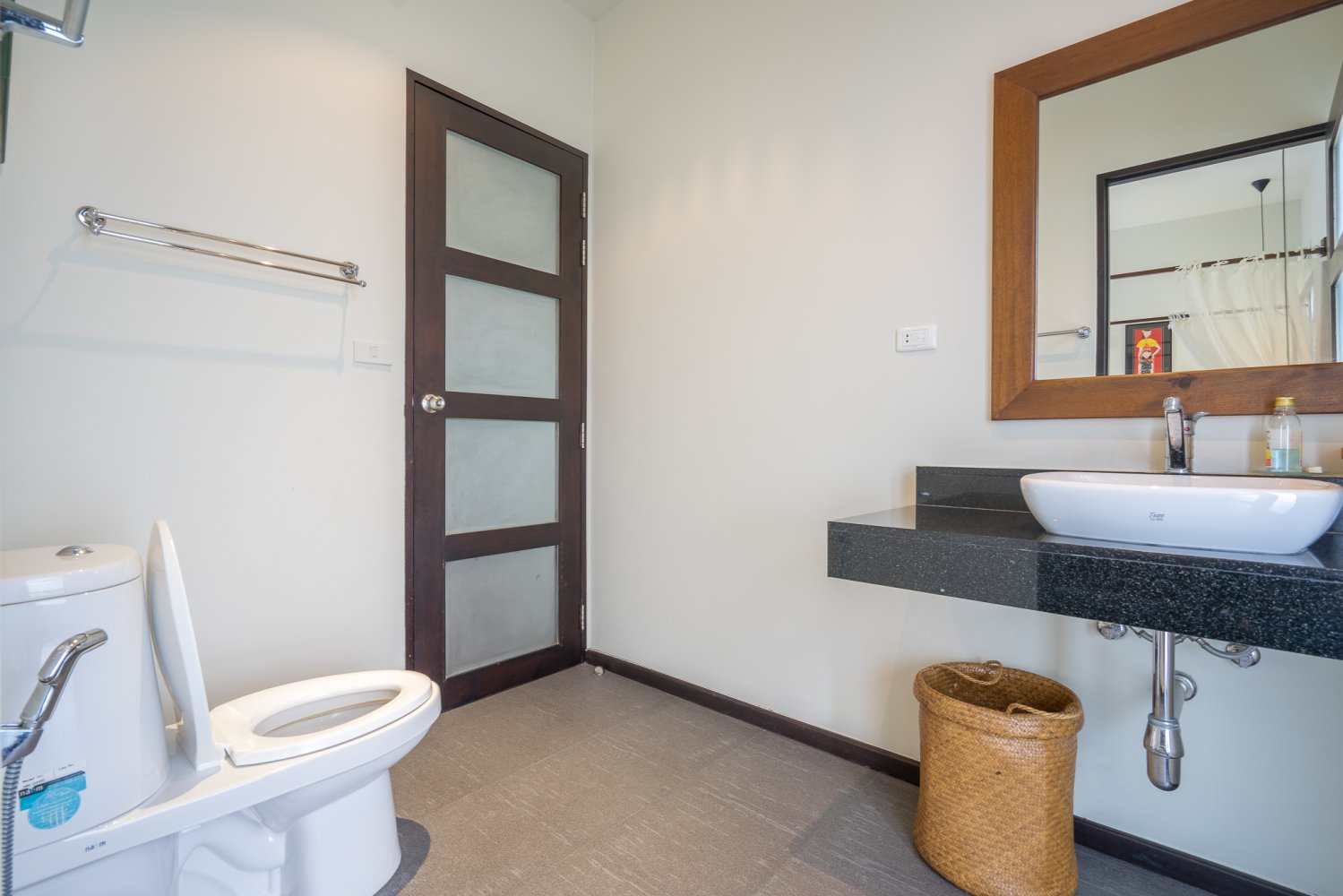 Property image - full photo 31