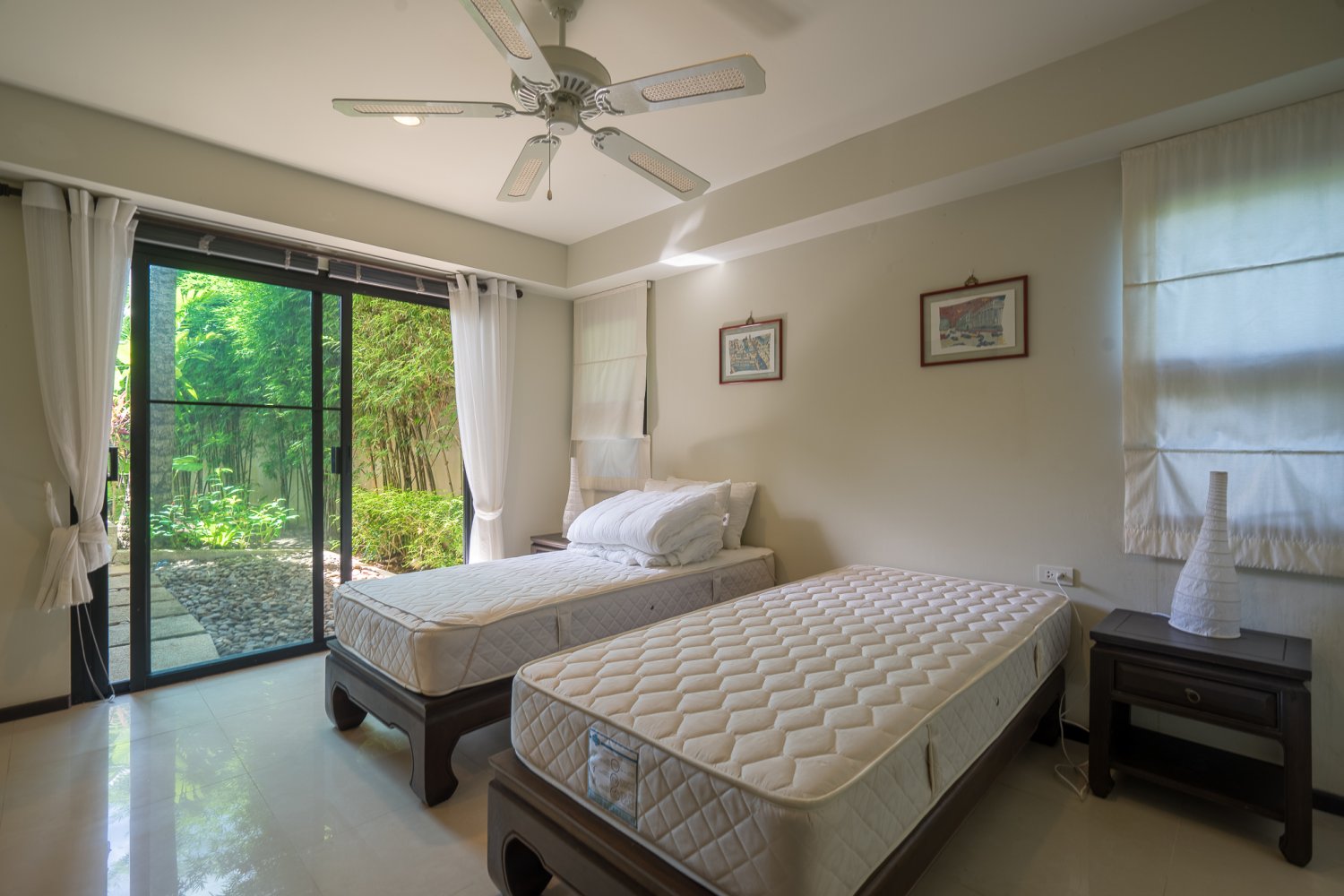 Property image - full photo 36