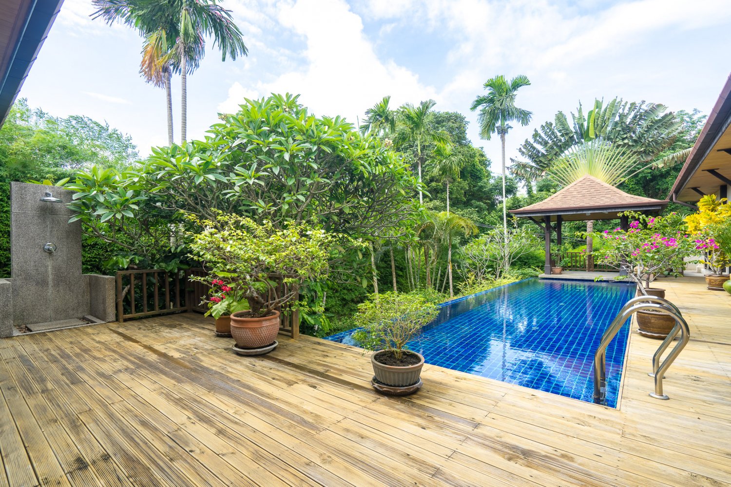 Property image - full photo 4