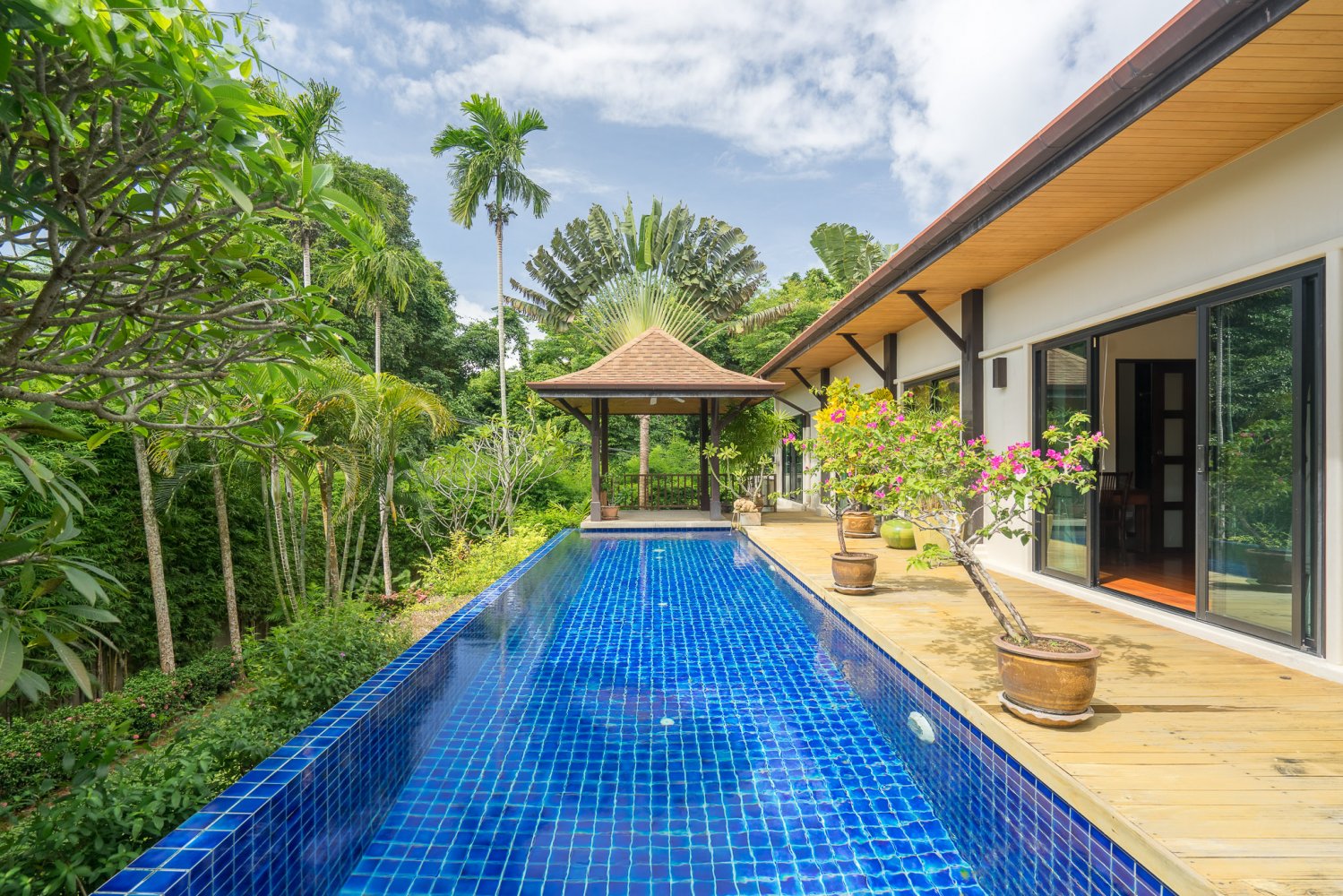 Property image - full photo 5