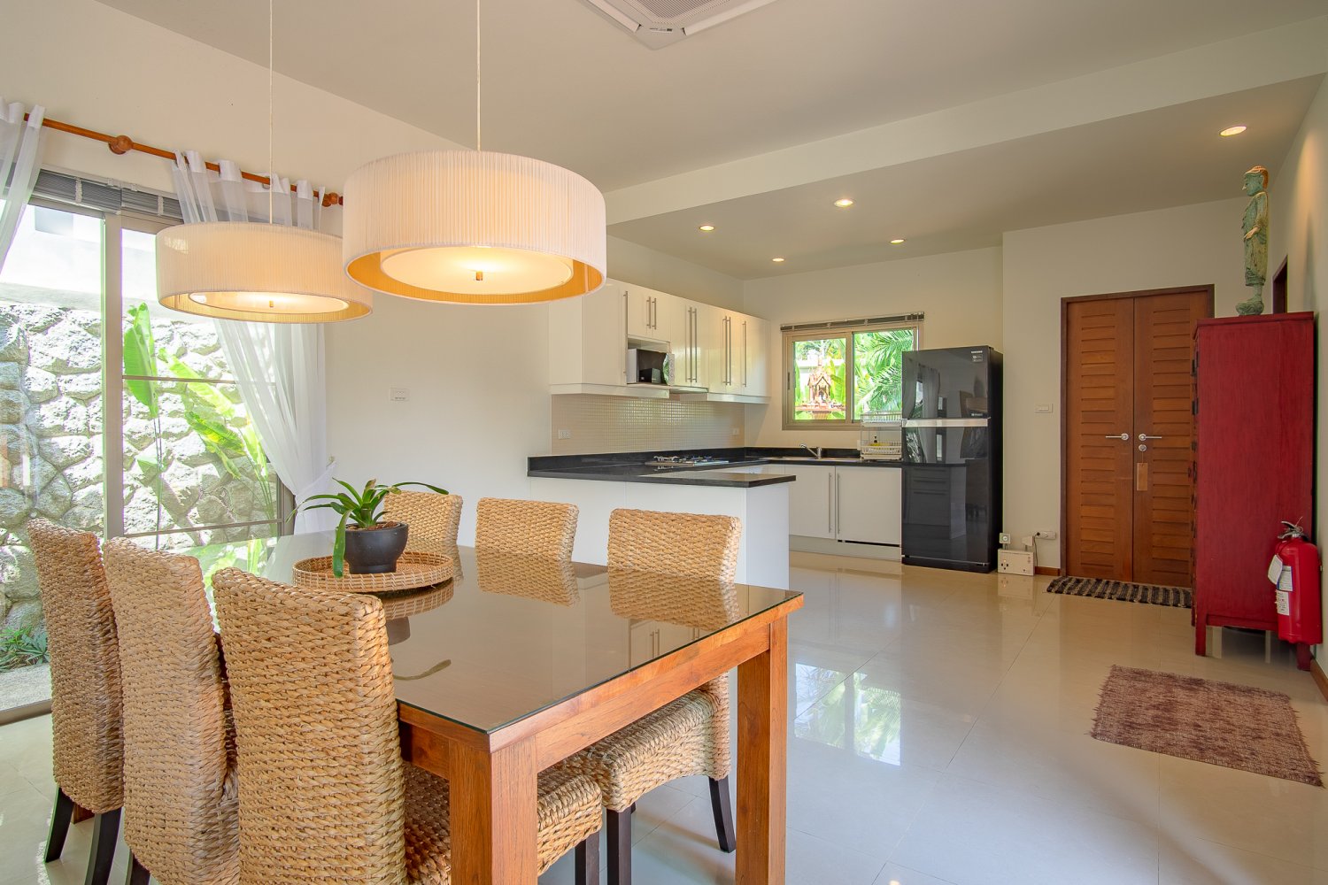 Property image - full photo 10