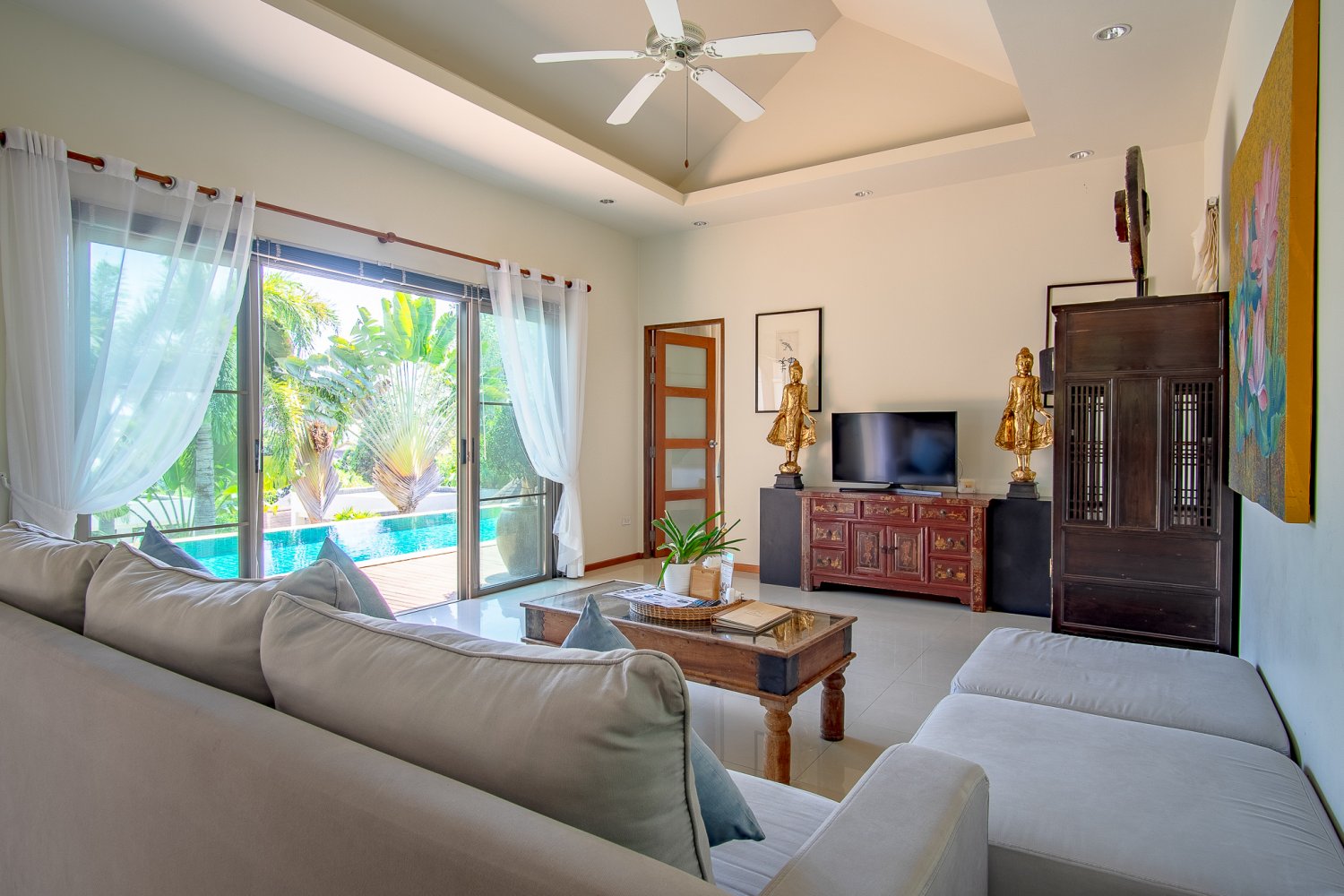 Property image - full photo 5