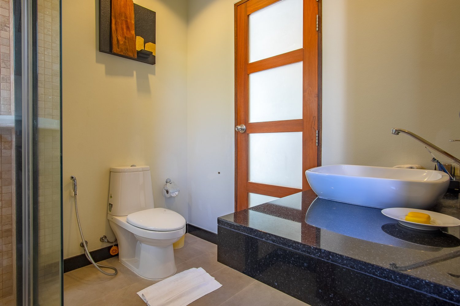Property image - full photo 16