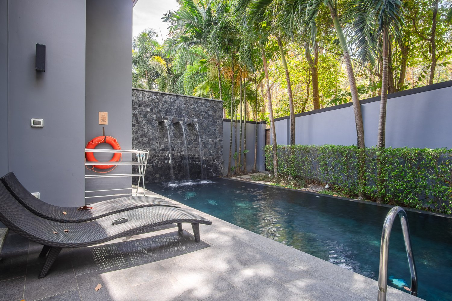 Property image - full photo 4