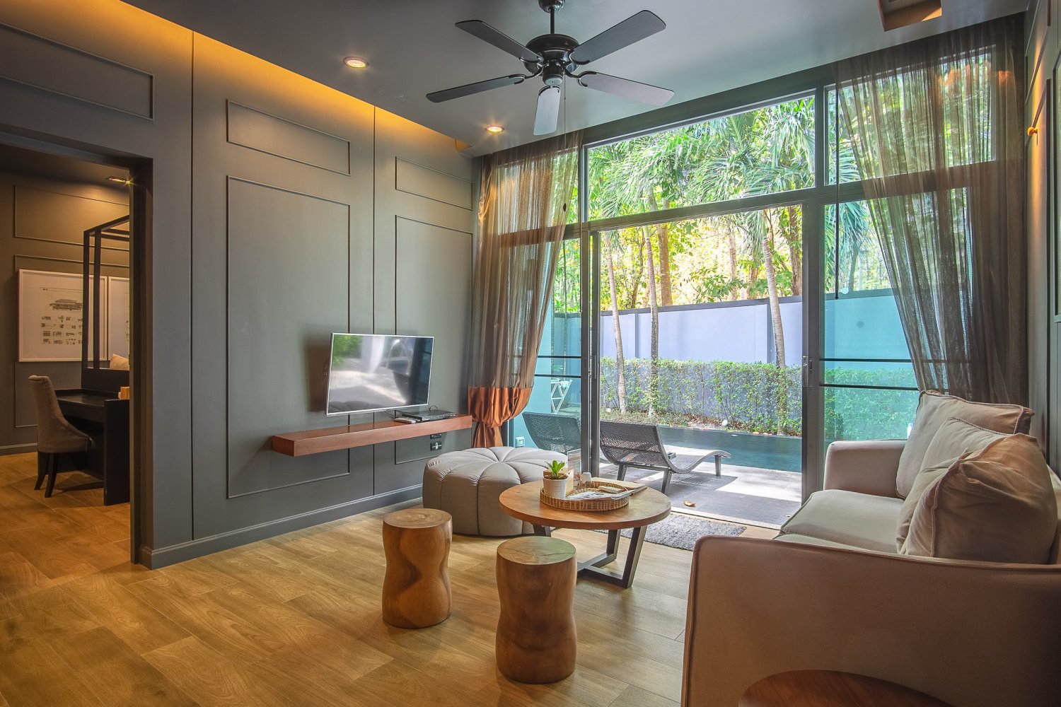 Property image - full photo 5