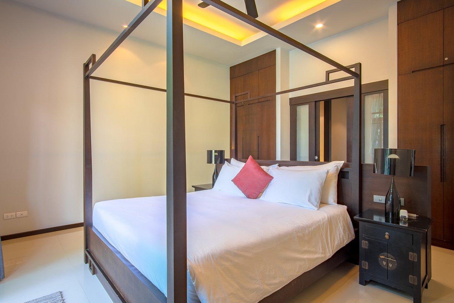 Property image - full photo 14